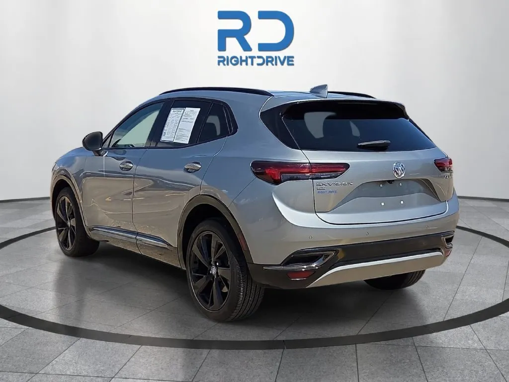 2023 Buick Envision Essence thumbnail 3