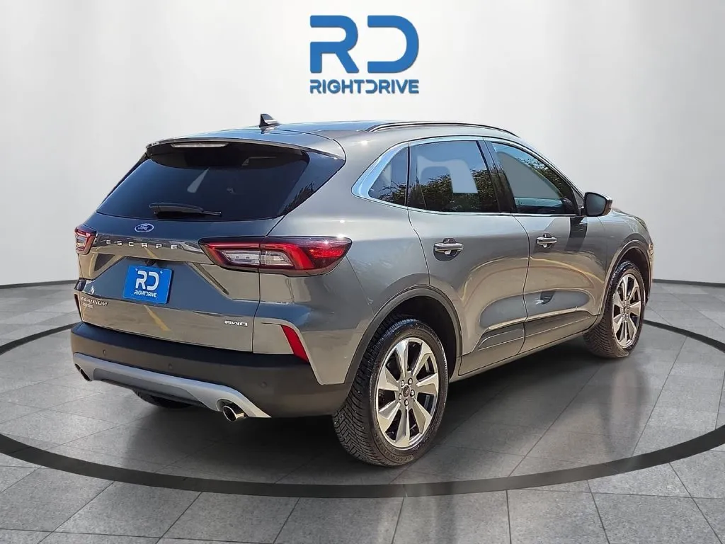 2025 Ford Escape Platinum thumbnail 3