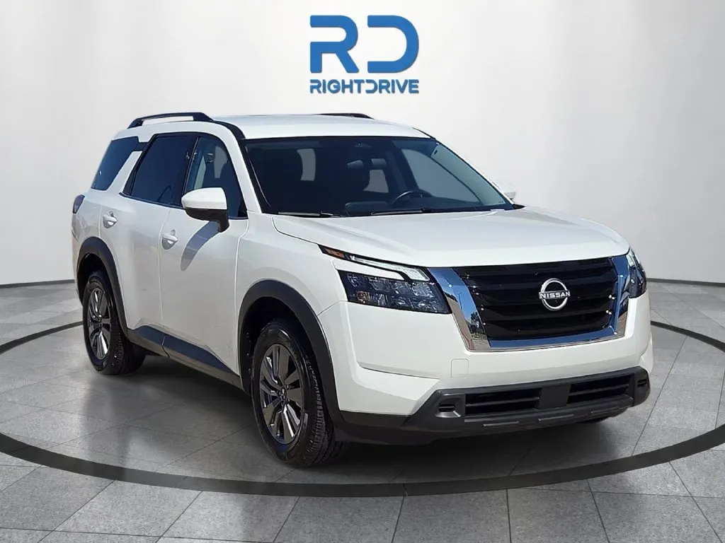 White 2025 Nissan Pathfinder SV for sale in Fort Worth, TX
