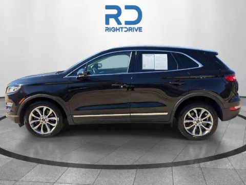 More photos of 2019 Lincoln MKC Select at RightDrive Fort Worth, TX