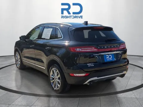 More photos of 2019 Lincoln MKC Select at RightDrive Fort Worth, TX