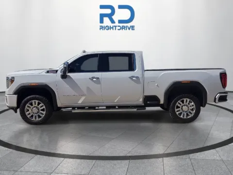 More photos of 2021 GMC Sierra 2500 HD Denali at RightDrive Fort Worth, TX