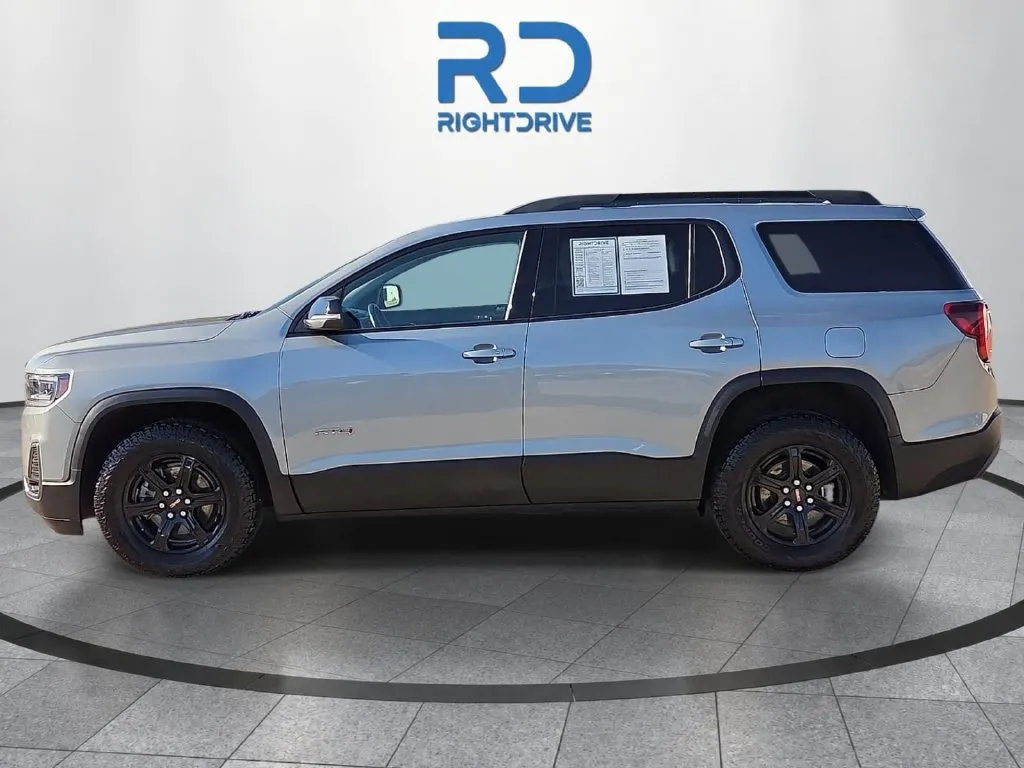 2023 GMC Acadia AT4 thumbnail 5