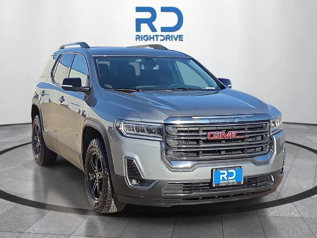 2023 GMC Acadia AT4