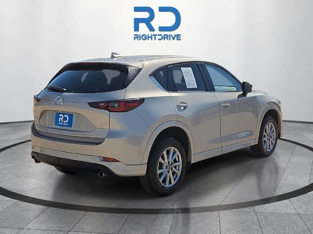 2025 Mazda CX-5 2.5 S Preferred Package thumbnail 3