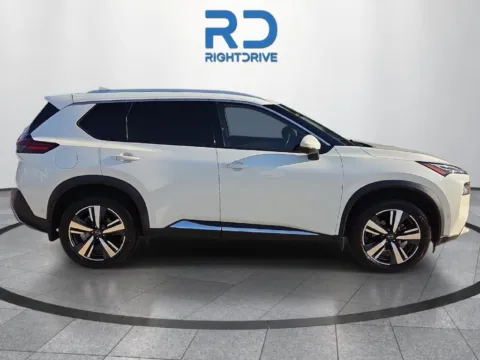Photos of 2022 Nissan Rogue Platinum for sale in Fort Worth, TX at RightDrive Fort Worth