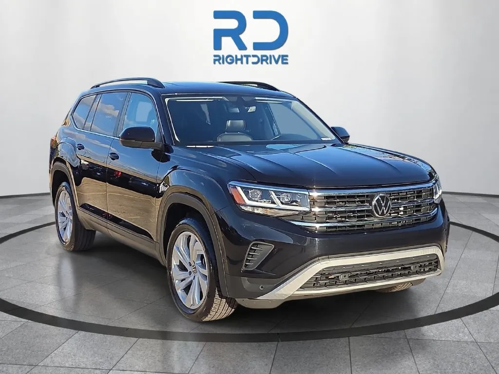 Black 2023 Volkswagen Atlas 2.0T SE w/Technology for sale in Fort Worth, TX