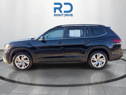 More photos of 2023 Volkswagen Atlas 2.0T SE w/Technology at RightDrive Fort Worth, TX