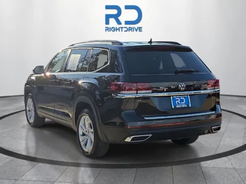 More photos of 2023 Volkswagen Atlas 2.0T SE w/Technology at RightDrive Fort Worth, TX