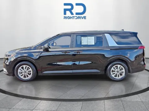 More photos of 2023 Kia Carnival LX Seat Package at RightDrive Fort Worth, TX