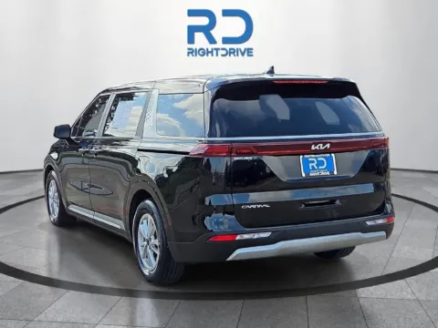 More photos of 2023 Kia Carnival LX Seat Package at RightDrive Fort Worth, TX
