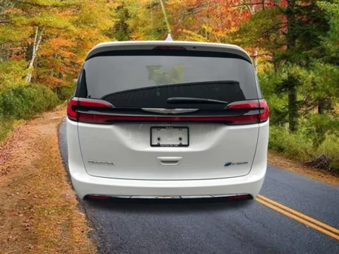 More photos of 2022 Chrysler Pacifica Hybrid Touring L at Lia Chrysler Jeep Dodge Ram Northampton, MA