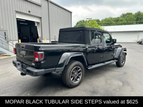 Another view of 2022 Jeep Gladiator Overland for sale in Northampton, MA at Lia Chrysler Jeep Dodge Ram Northampton