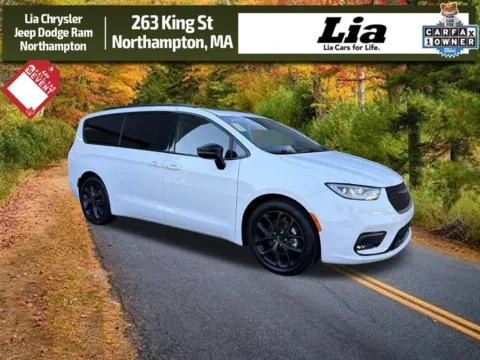 White 2025 Chrysler Pacifica Limited for sale in Northampton, MA