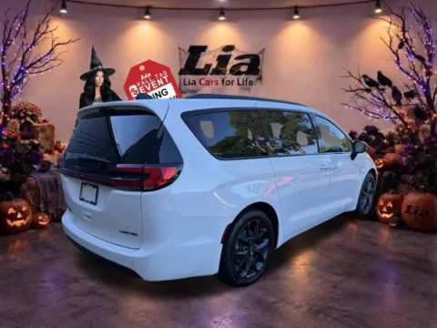 Another view of 2025 Chrysler Pacifica Limited for sale in Northampton, MA at Lia Chrysler Jeep Dodge Ram Northampton