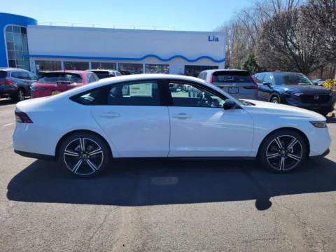 Photos of 2026 Honda Accord SE for sale in Albany, NY at Lia Honda Albany