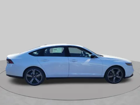 Photos of 2026 Honda Accord SE for sale in Albany, NY at Lia Honda Albany