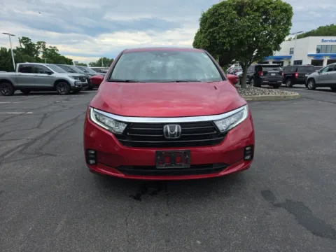 Photos of 2023 Honda Odyssey Touring for sale in Albany, NY at Lia Honda Albany