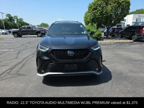 Photos of 2023 Toyota Highlander XSE for sale in Albany, NY at Lia Honda Albany