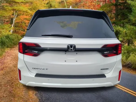 More photos of 2026 Honda Odyssey Touring at Lia Honda Albany, NY