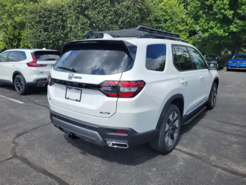 Another view of 2026 Honda Pilot Elite for sale in Albany, NY at Lia Honda Albany