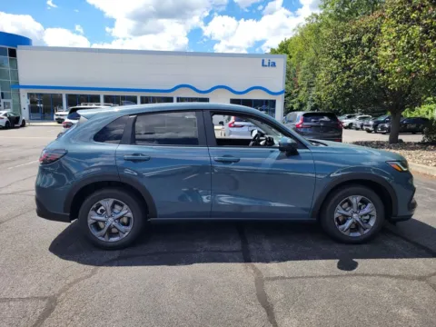 Photos of 2027 Honda HR-V LX for sale in Albany, NY at Lia Honda Albany