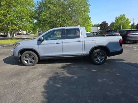 More photos of 2022 Honda Ridgeline RTL-E at Lia Honda Albany, NY