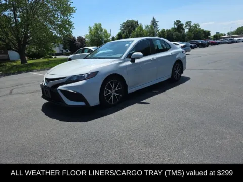 More photos of 2023 Toyota Camry SE at Lia Honda Albany, NY