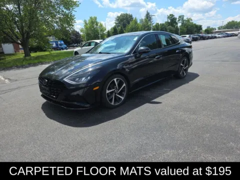 More photos of 2022 Hyundai Sonata SEL Plus at Lia Honda Albany, NY
