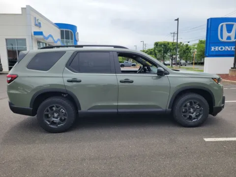 Photos of 2026 Honda Pilot TrailSport for sale in Albany, NY at Lia Honda Albany