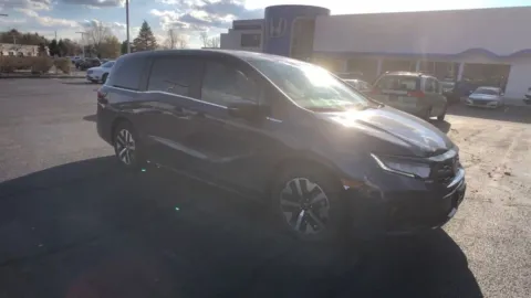Photos of 2026 Honda Odyssey EX-L for sale in Albany, NY at Lia Honda Albany