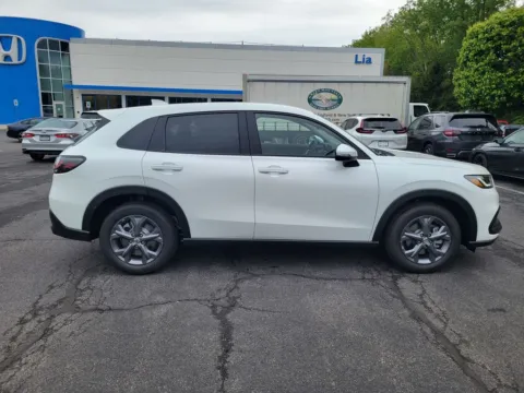 Photos of 2027 Honda HR-V LX for sale in Albany, NY at Lia Honda Albany