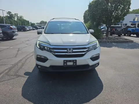 Photos of 2017 Honda Pilot EX-L for sale in Albany, NY at Lia Honda Albany