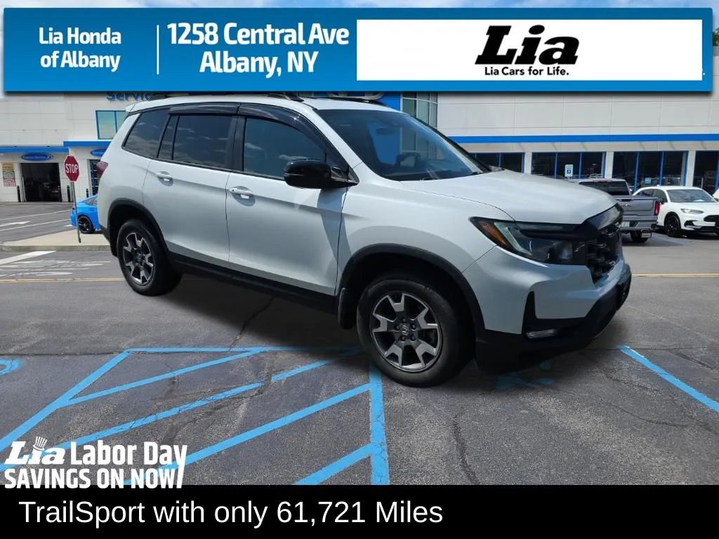 White 2023 Honda Passport TrailSport for sale in Albany, NY