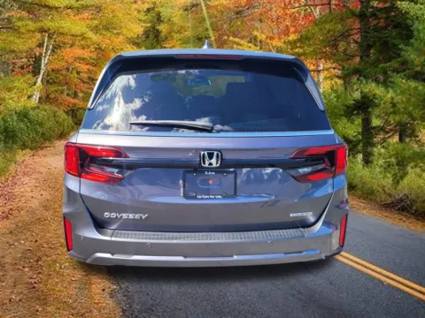 More photos of 2027 Honda Odyssey Touring at Lia Honda Albany, NY