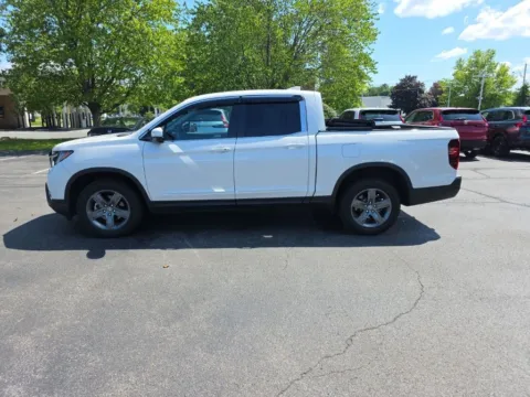 More photos of 2023 Honda Ridgeline RTL at Lia Honda Albany, NY