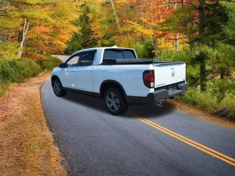 More photos of 2023 Honda Ridgeline RTL at Lia Honda Albany, NY