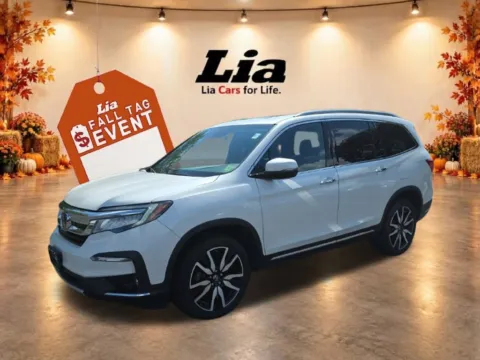 More photos of 2022 Honda Pilot Touring at Lia Honda Albany, NY