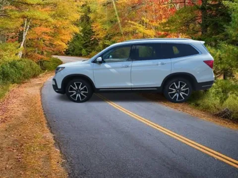 More photos of 2022 Honda Pilot Touring at Lia Honda Albany, NY
