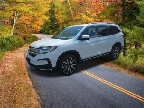 More photos of 2022 Honda Pilot Touring at Lia Honda Albany, NY