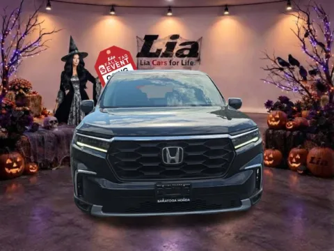 Photos of 2023 Honda Pilot EX-L for sale in Albany, NY at Lia Honda Albany