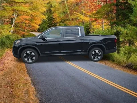 More photos of 2020 Honda Ridgeline RTL at Lia Honda Albany, NY