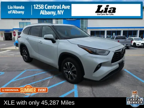 White 2022 Toyota Highlander XLE for sale in Albany, NY
