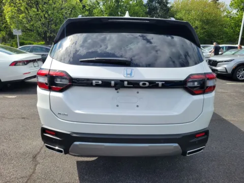 More photos of 2026 Honda Pilot EX-L at Lia Honda Albany, NY