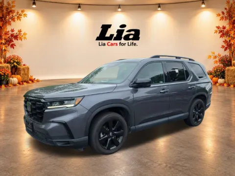 Another view of 2025 Honda Pilot Black Edition for sale in Albany, NY at Lia Honda Albany