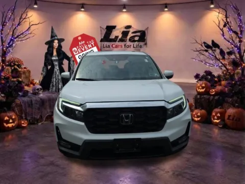 Photos of 2023 Honda Passport EX-L for sale in Albany, NY at Lia Honda Albany