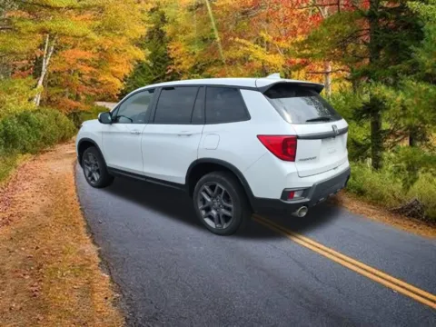 More photos of 2023 Honda Passport EX-L at Lia Honda Albany, NY