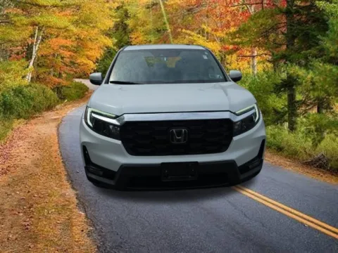 Photos of 2023 Honda Passport EX-L for sale in Albany, NY at Lia Honda Albany