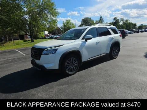 More photos of 2023 Nissan Pathfinder SL at Lia Honda Albany, NY