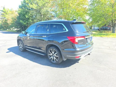 More photos of 2021 Honda Pilot Touring at Lia Honda Albany, NY